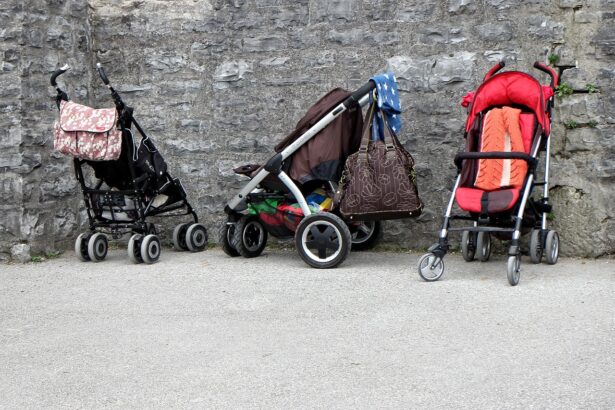 kinderwagen-platzsparend