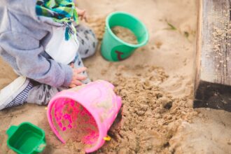 1jahr-kind-outdoor-spielzeug